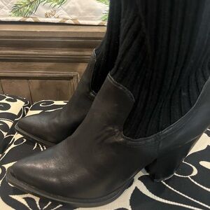 Shoe Dazzle Black Ankle Booties